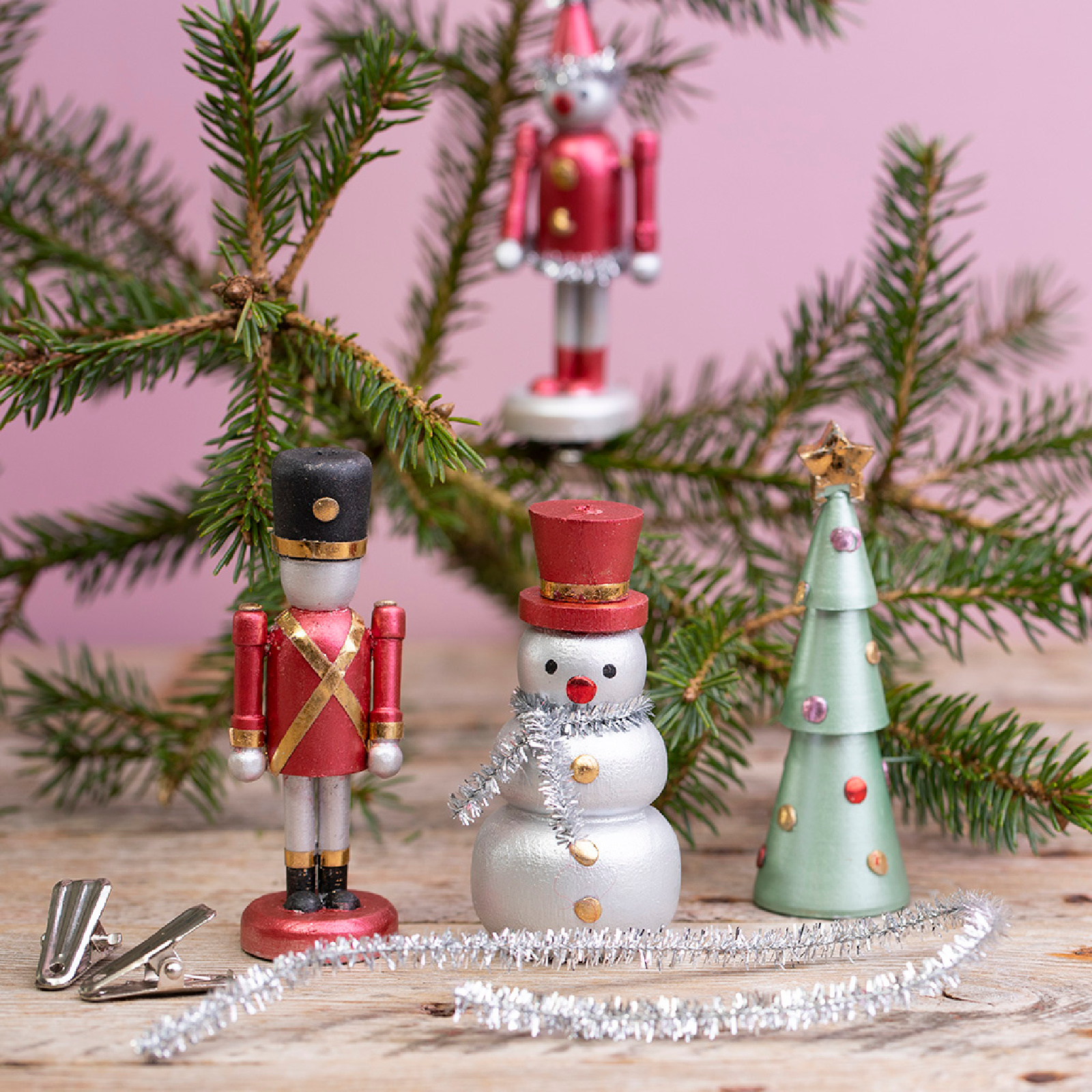 Dubbelzinnig Vuiligheid Als reactie op de Houten Sneeuwpop Kersthanger – Trixx Creatief
